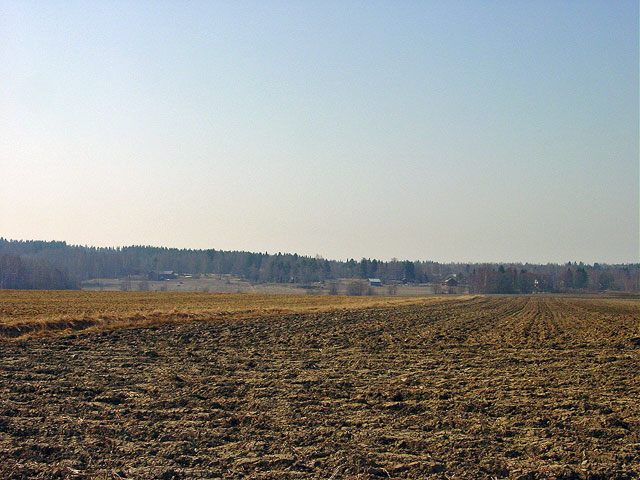 Taljalan kylä maisemassa. Minna Pesu 2006