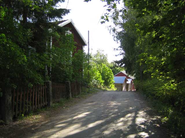 Iso-Röyhiön Alaskylän kyläraittia. Johanna Forsius 2006