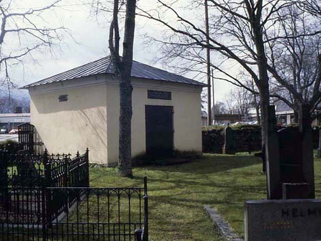 Lammin kirkon hautakappeli. Pekka Kärki 1993