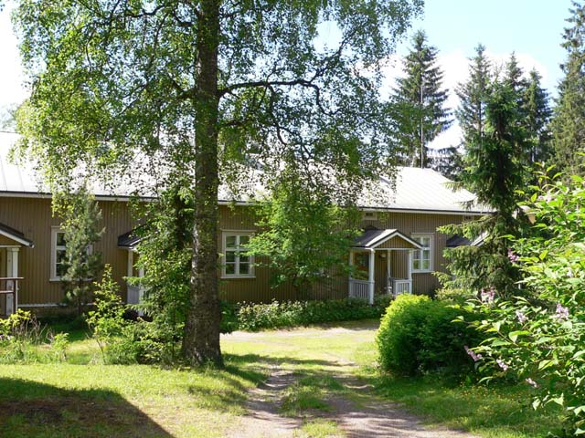 Asematien asuinrakennus. Hilkka Högström 2007