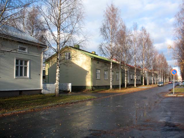 Raksilan puutaloaluetta. Margaretha Ehrström 2006