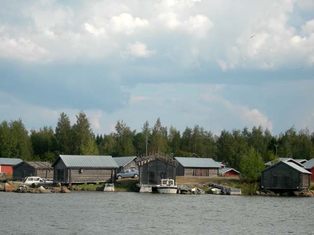 Maalahden Bredhällan satamaa. Tuija Mikkonen 2006