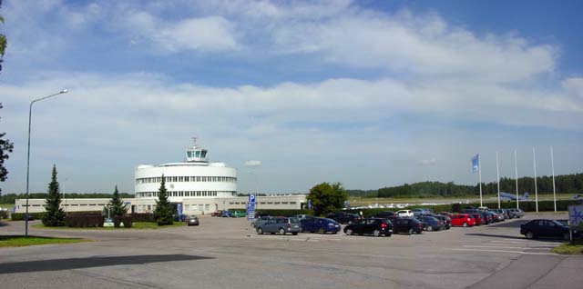 Malmin lentoasema. Saara Vilhunen 2007