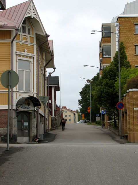 Kuopion rännikatuverkko, näkymä Hatsalankadulta. Jari Heiskanen 2007