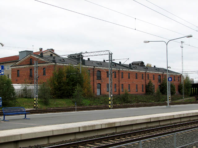 Makasiinirakennus Hämeenlinnan rautatieaseman läheisyydessä. Jari Heiskanen 2007