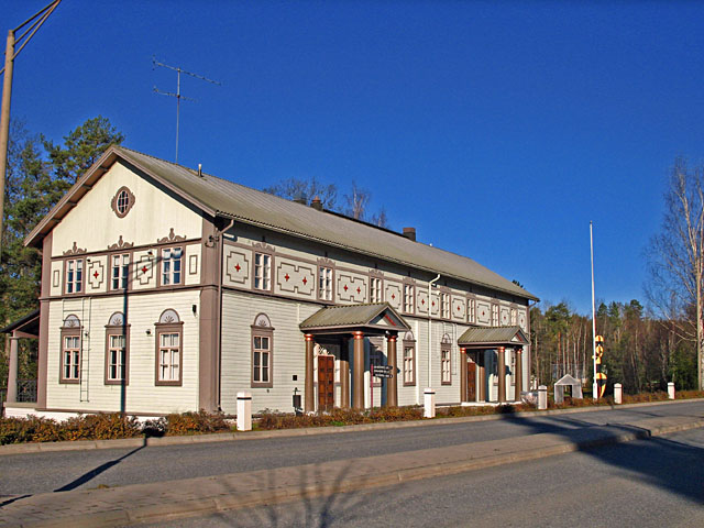 Entinen kunnantupa, nykyinen taidekeskus Salmelan talo Mäntyharjulla. Timo-Pekka Heima 2007