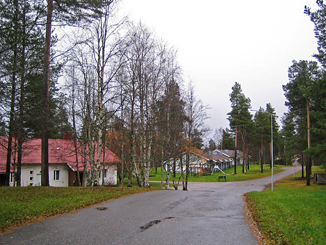 Pirttikosken voimalaitoksen työntekijöiden asuinalue. Johanna Forsius 2007