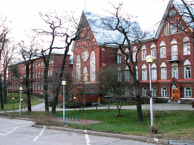 Diakonissalaitoksen vanhimmat osat, talousrakennus, kirkko ja sisarkoti. Jari Heiskanen 2008