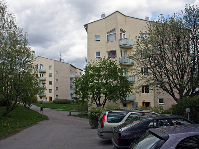 Sahanmäen kerrostaloja Maunulassa. Timo-Pekka Heima 2008