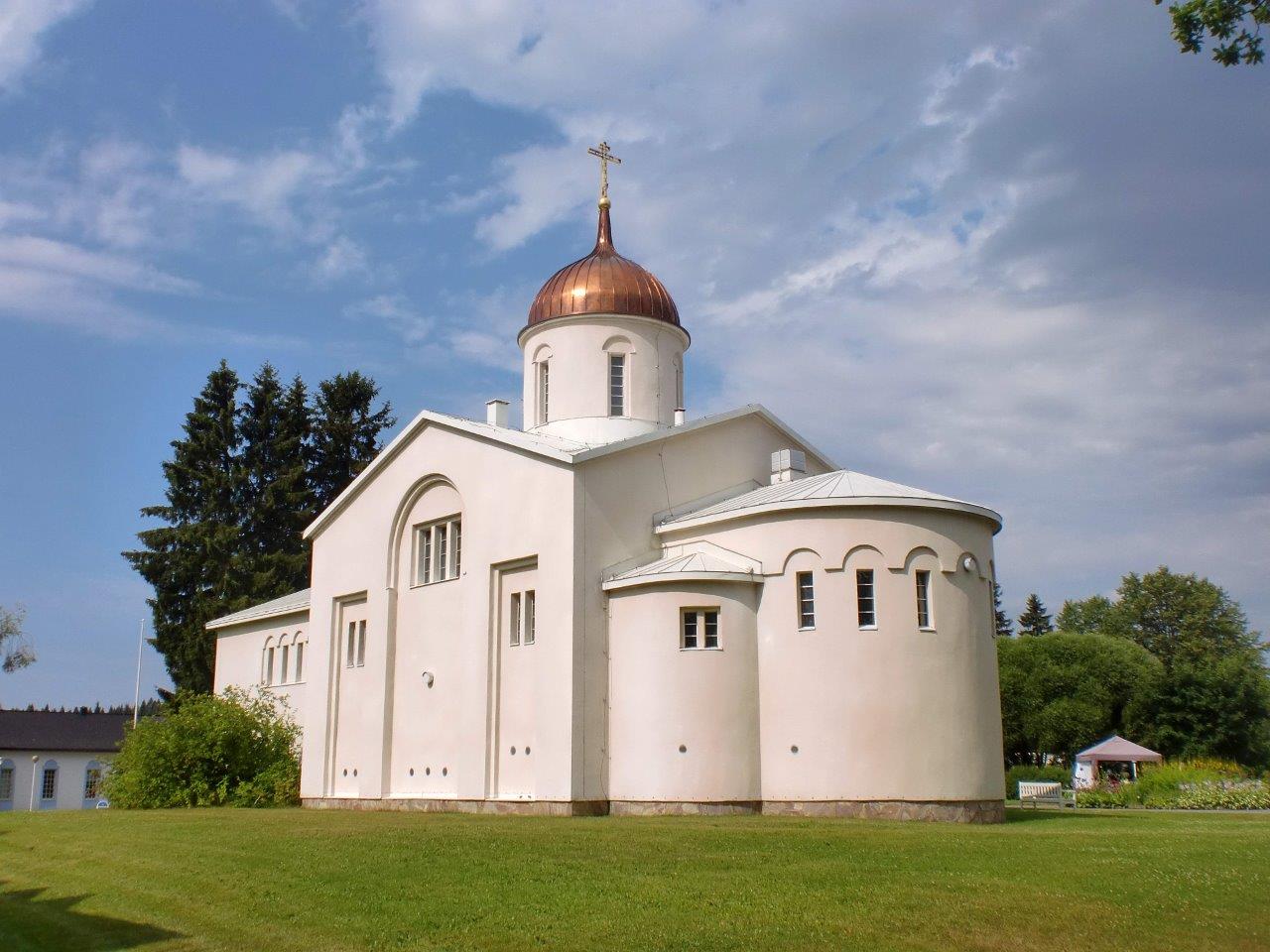 Papinniemen Kristuksen kirkastumisen kirkko. Wiki Loves Monuments, CC BY-SA 4.0 Mikkoau 2014