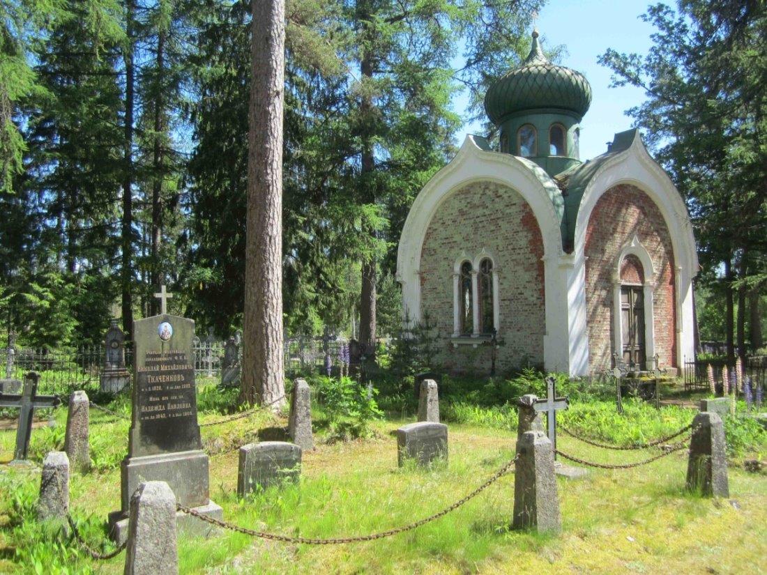 Haminan ortodoksinen hautausmaa, Aladin-suvun hautakappeli. Wiki Loves Monuments, CC BY-SA 4.0Janiwiki0 2017