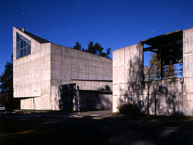 Huutoniemen kirkko. Martti Jokinen 2001