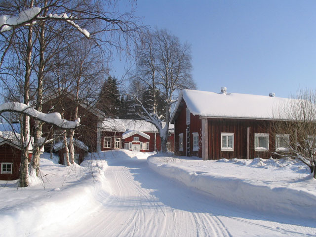 Naamangan kyläasutusta Juhani Turpeinen 2006