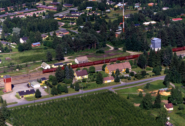 Viinijärven rautatieasema. Hannu Vallas 1997