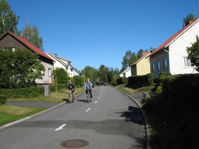 Jälleenrakennusajan pientaloja Emolankadun varrella Mikkelissä. Soile Tirilä 2006