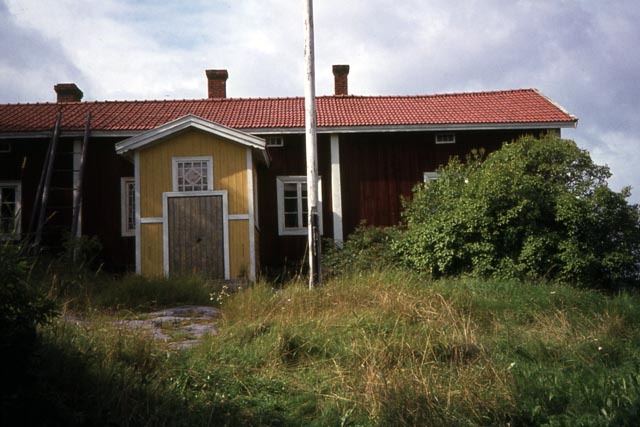 Lookilan yksinäistalo. Pekka Kärki 1977
