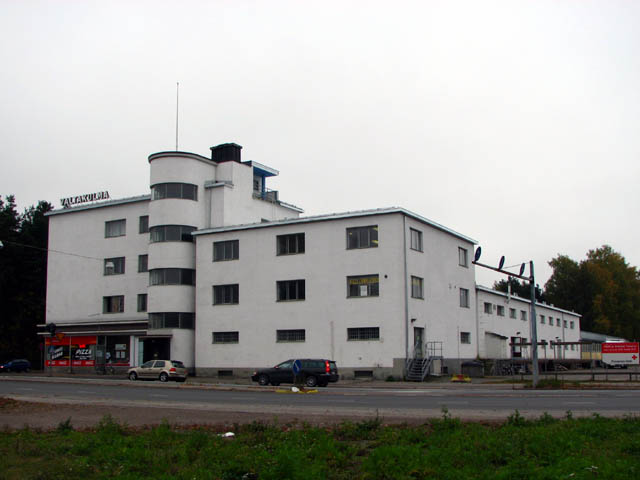 SOK:n varasto- ja konttorirakennus Rauman rautatieaseman läheisyydessä. Timo-Pekka Heima 2007