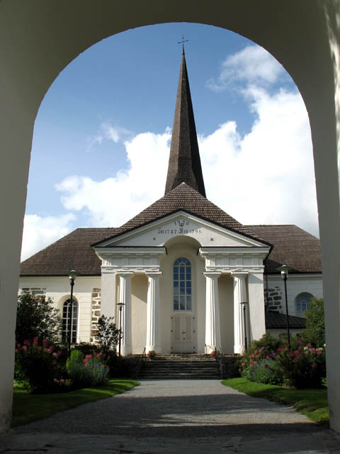 Pedersören kirkko. Maria Kurtén 2007
