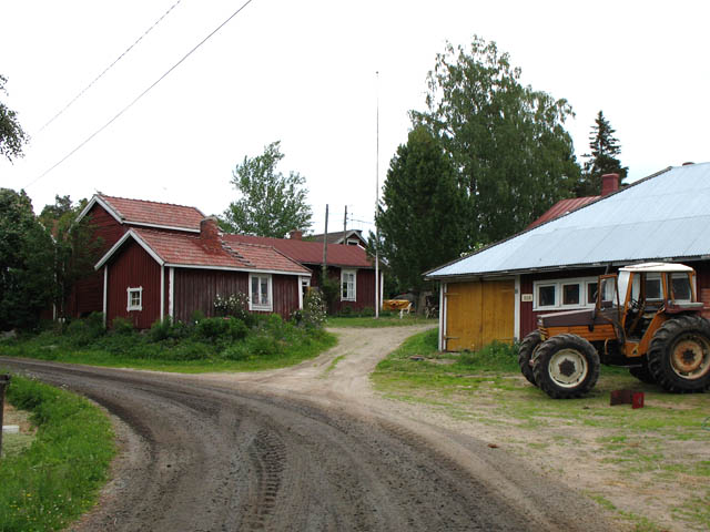 Storsandsundin kylän rakennuksia. Tuija Mikkonen 2006