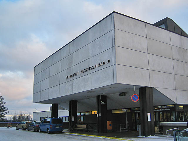 Seinäjoen keskussairaalan pääsisäänkäynti. Johanna Forsius 2007