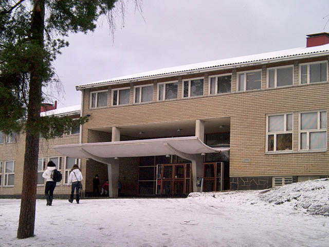 Herttoniemen koulu. Hilkka Högström 2008
